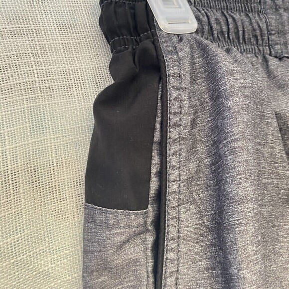 Speedo Board Shorts Men Medium Gray Swim Surf Cargo Pockets Drawstring Lined - Picture 10 of 11